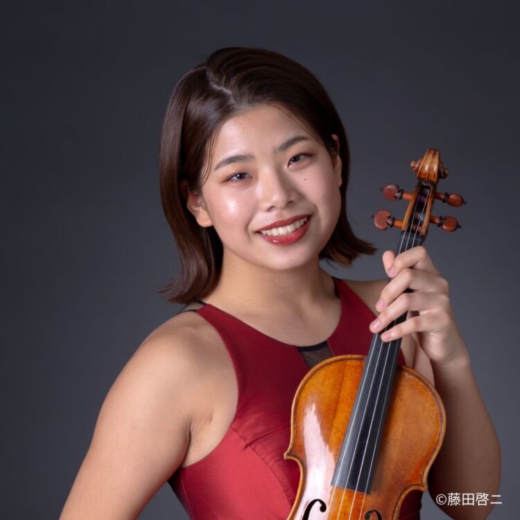 吉本梨乃